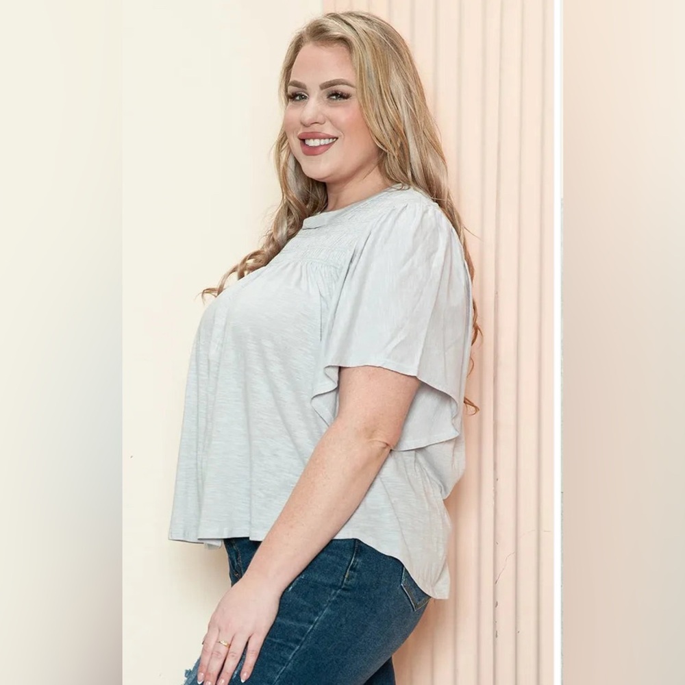GILLI Plus Size Cotton Smocked Yoke Flutter Sleeve Casual Made In USA Top - Picture 5 of 8